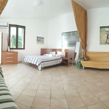 Macallet Apartment